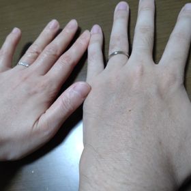 【4℃ BRIDAL(ヨンドシーブライダル)の口コミ】 結婚指輪ですので、婚約指輪ほど派手なダイヤはいらないけれど、やっぱり…