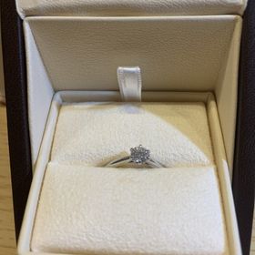 【Desserts(デザート)の口コミ】 0.5カラットで、FのVS2のエクセレントという質の高いダイヤモンドであった…