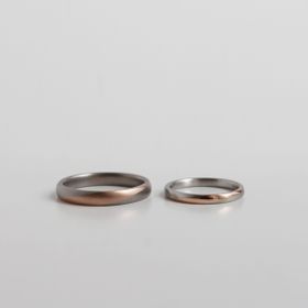 【mina.jewelry(ミナジュエリー)の口コミ】 あまり人と被らず、シンプルなものを探していて、
自分たちで好きなデザイ…