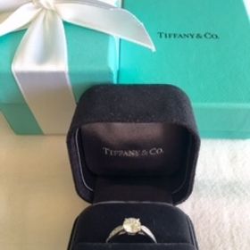 【ティファニー(Tiffany & Co.)の口コミ】 一生に一度のことなのでエンゲージメントリングは、世界的なブランドであ…