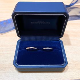 【銀座ダイヤモンドシライシの口コミ】 たくさん種類があり迷いましたが、長く付けられるものがいいと思っていた…