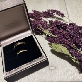 【アイプリモ(I-PRIMO)の口コミ】 存在感のあるデザインで探していました！2人とも指輪は必ずゴールドがいい…