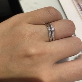 【ROYAL ASSCHER(ロイヤル・アッシャー)の口コミ】 最初から店員さんが私に似合う指輪があると言ってくれて、その指輪を見た…