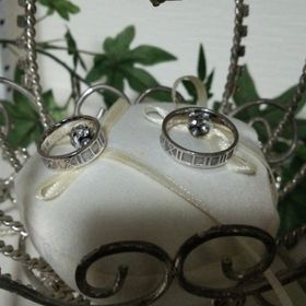 【SANJI(サンジ)の口コミ】 一見、結婚指輪っぽくないですが、自分たちが普段から私服でもつけやすいﾃ…