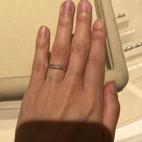 【和光ブライダルブティックギンザの口コミ】 リーズナブルなお値段で、シンプルすぎず派手すぎないデザインのものを購…