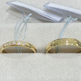 【輪-RIN-の口コミ】 色や幅・丸み・ダイヤの個数を自分たちで決めることができ、自分好みの結…