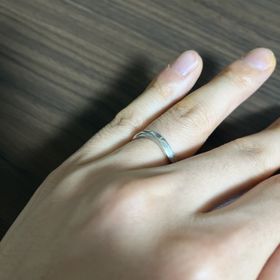 【ラザール ダイヤモンド(LAZARE DIAMOND)の口コミ】 女性用が綺麗でそのペアでした。女性用は3セキながら輝きが綺麗でとても美…