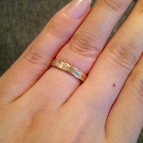 【ティファニー(Tiffany & Co.)の口コミ】 結婚指輪は、ずっと憧れていたティファニーにと決めていた事と、お店で直…