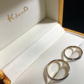 【ケイウノ ブライダル(K.UNO BRIDAL)の口コミ】 プラチナベースでシンプルなデザインのリングを探していました。ただシン…