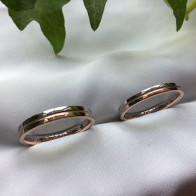 【ケイウノ ブライダル(K.UNO BRIDAL)の口コミ】 イメージの参考として提案した思い出深い場所のコスモス畑を見事に指輪に…