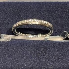 【BIJOUPIKO(ビジュピコ)の口コミ】 なめらかな丸みをおびたリングデザインでつけ心地がなめらかでした。エッ…