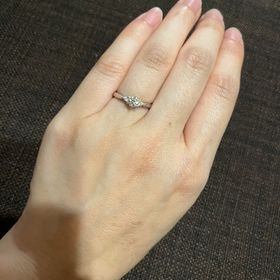 【銀座ダイヤモンドシライシの口コミ】 ダイヤモンドの質がよいものにやっぱり惹かれました。他のブランドに比べ…