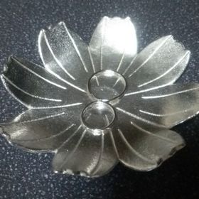 【銀座ダイヤモンドシライシの口コミ】 店員さんが優しかった。ほかの店も見たが同じようなデザインは他の店でも…