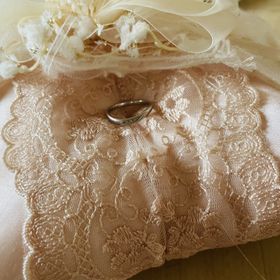 【ICHAROI(イサロイ)】の口コミ 夫婦で合わせると、ハート型になるデザインが気に入りました！一人でいると...