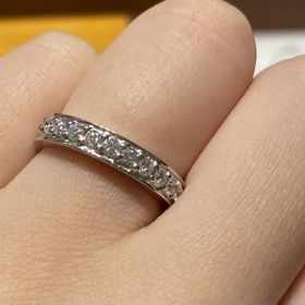 【銀座ダイヤモンドシライシの口コミ】 婚約指輪を購入希望がなかったため、結婚指輪をエタニティリングにしたい…