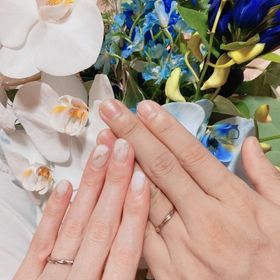 【TANZO.(鍛造指輪)の口コミ】 まずデザインを中心に色々なお店を回って、2店舗までしぼり最終的に長く使…