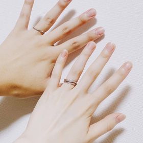 【HOSHI no SUNA 星の砂(ほしのすな)の口コミ】 HOSHI NO SUNAブランドで結婚指輪は買うことに決めていて、婚約指輪は他の…