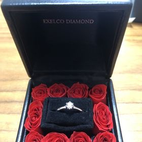 【エクセルコダイヤモンド(EXELCO DIAMOND)の口コミ】 シンプルなデザインが似合うと思い、色々なブランドで探していましたがこ…