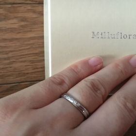 【ミルフローラ(Milluflora)の口コミ】 プラチナ99パーセントでさびないところと
ピンクダイヤと普通のダイヤの配…