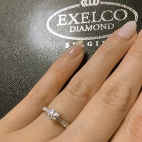 【エクセルコダイヤモンド(EXELCO DIAMOND)の口コミ】 ダイヤの質にこだわっていましたが、デザインも満足いくものでした。カラ…