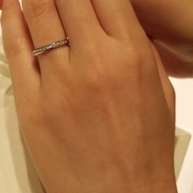 【TASAKI(タサキ)の口コミ】 ダイヤの輝きはもちろんのこと、ご紹介いただいたハーフエタニティは、ス…