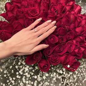 【エクセルコダイヤモンド(EXELCO DIAMOND)の口コミ】 これは、プレゼントでしたが、彼が選んだ決め手は、リングにもダイヤモン…