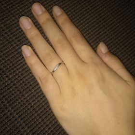 【ete(エテ)の口コミ】 eteのデザインは昔から大好きで結婚指輪も迷わず決めました!!
お手頃な価…