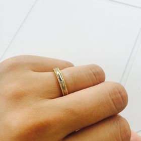 【ete(エテ)の口コミ】 毎日身につけるものなので、衣類に引っかかってしまったりしないか、子ど…