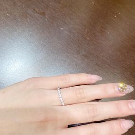 【TRECENTI(トレセンテ)の口コミ】 きらきらしたものを探していましたが、普段使いしやすいようにとダイヤが…