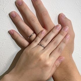 【アイプリモ(I-PRIMO)の口コミ】 自分の指に合うデザインとダイヤのさりげなさが決め手でした。シンプルで…