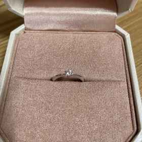 【TRECENTI(トレセンテ)の口コミ】 シンプルで手頃な価格、ダイヤモンドも大きすぎないものを探していました…