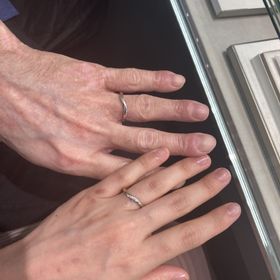 【アイプリモ(I-PRIMO)の口コミ】 男性デザインはシンプルなデザインが多かったので、この指輪は表面がダイ…