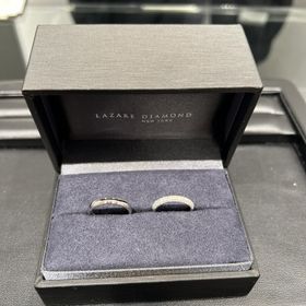 【ラザール ダイヤモンド(LAZARE DIAMOND)の口コミ】 　普段から婚約指輪と重ね付けをしたかったので、重ね付けしても違和感が…