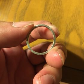 【POUR de VRAI ANGE(プルドヴレ・アンジュ)の口コミ】 シンプルかつ、ワンポイント石が入ったところに惹かれ購入しました
お互い…