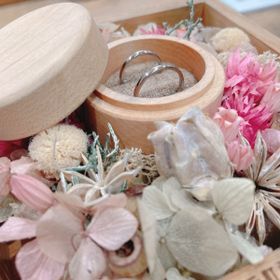 【鎌倉彫金工房の口コミ】 指輪は甲丸のホワイトゴールドでクリアタイプの指輪にしました。色々な種…