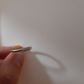 【4℃ BRIDAL(ヨンドシーブライダル)の口コミ】 日常的に着ける指輪なので、シンプルなデザインのものをいくつか試着しま…