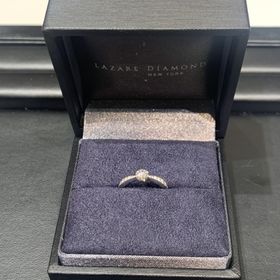 【ラザール ダイヤモンド(LAZARE DIAMOND)の口コミ】 結婚指輪との相性がとても良かったこと。わたしのイメージにもラヴィンが1…