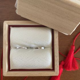 【TOMOE(トモエ)の口コミ】 シンプルでデザインがおしゃれです。和をイメージしていて、それぞれの指…