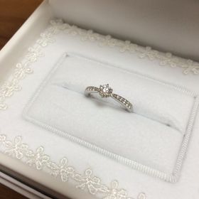 【ラザール ダイヤモンド(LAZARE DIAMOND)の口コミ】 半年かけて何軒もブランドを回って価格とデザイン、ダイヤの質を比較しま…