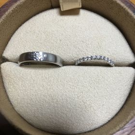 【COLANY(コラニー)の口コミ】 リングのデザインはもちろん、スタッフの対応がとても良かったです。
それ…