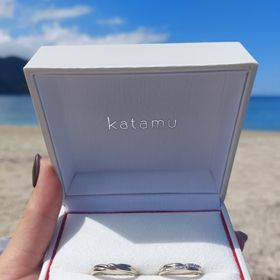 【Katamu(カタム)の口コミ】 ネットで一目惚れしたデザイン！正面だけぢゃなく一周にねじられたデザイ…