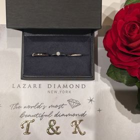 【ラザール ダイヤモンド(LAZARE DIAMOND)の口コミ】 ダイヤの主張が激しすぎないシンプルだけどキラキラ輝くリングを見つける…