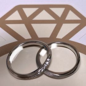 【アイプリモ(I-PRIMO)の口コミ】 デザインやストーリーが素敵で決めました。
合わせるとハートが浮かび上が…