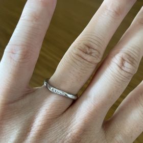 【ラザール ダイヤモンド(LAZARE DIAMOND)の口コミ】 輝きが他のブランドと違い美しいです。どの角度からみても綺麗に輝きます…