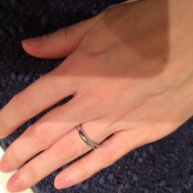 【STAR JEWELRY(スタージュエリー)の口コミ】  本当にシンプルなリングを探していたため、やっと出会えた、という感じで…