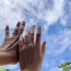 【エクセルコダイヤモンド(EXELCO DIAMOND)の口コミ】 普段からアクセサリーはシルバーよりゴールドが多かったのですが、結婚指…