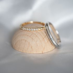 【Cayof(カヨフ)の口コミ】 初めはセミオーダーとフルオーダーで悩んでいましたが、優柔不断なので、…