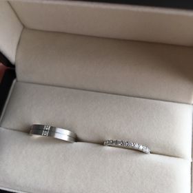 【JEWELRY  KAMATA(ジュエリーかまた)の口コミ】 新婦の指輪はハーフエタニティで探していたので、色々なお店へ行って比較…