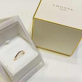 【ENUOVE(イノーヴェ)の口コミ】 いろいろなブランドの指輪があり、お店にある全ての指輪を見せてもらい、…