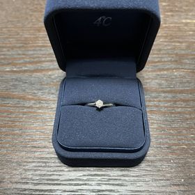 【4℃ BRIDAL(ヨンドシーブライダル)の口コミ】 決め手は、何件かお店を回った中で1番低価格だったからです。しかし低価格…